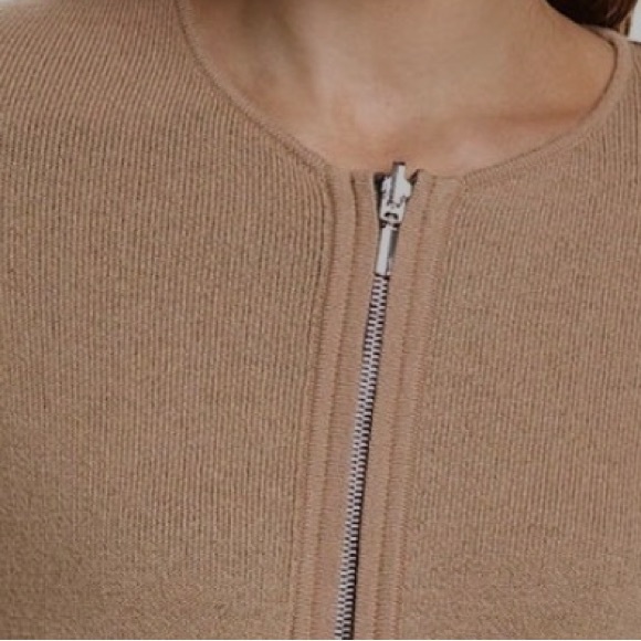 IN CASHMERE REVERSIBLE CAPE IN OLIVE AND CAMEL SIZE SMALL/MEDIUM - Picture 7 of 8